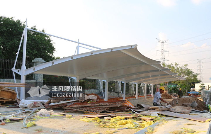 TC044 斜拉式膜結(jié)構(gòu)停車棚 中建二航局