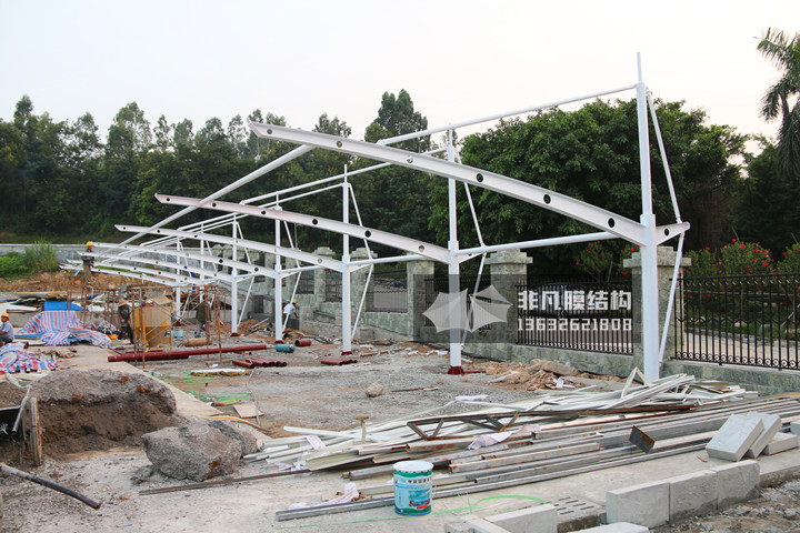TC044 斜拉式膜結(jié)構(gòu)停車棚 中建二航局